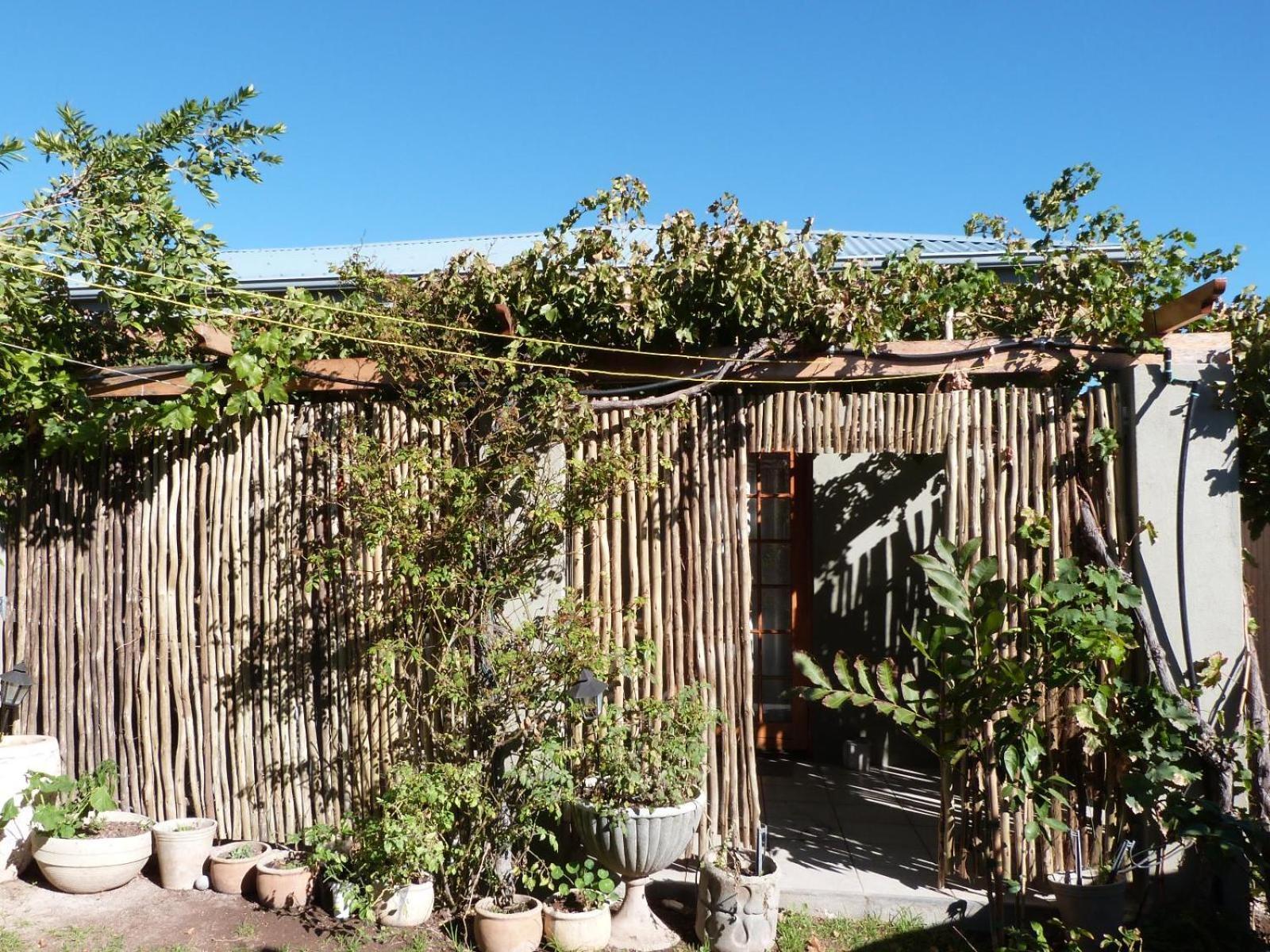 Hannah'S Haven Studio Deluxe - No Loadshedding Appartement Beaufort Wes Buitenkant foto